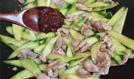 娱乐吃瓜酱碗为什么不碎,揭秘“娱乐吃瓜酱碗不碎”背后的神奇现象